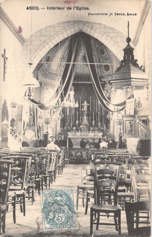52 ascq - interieure de l eglise